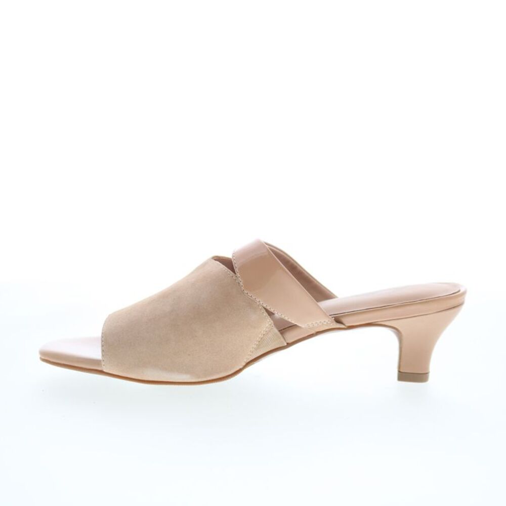 Trotters Womens Ninette Beige Shoes (NWT) - Picture 5 of 7